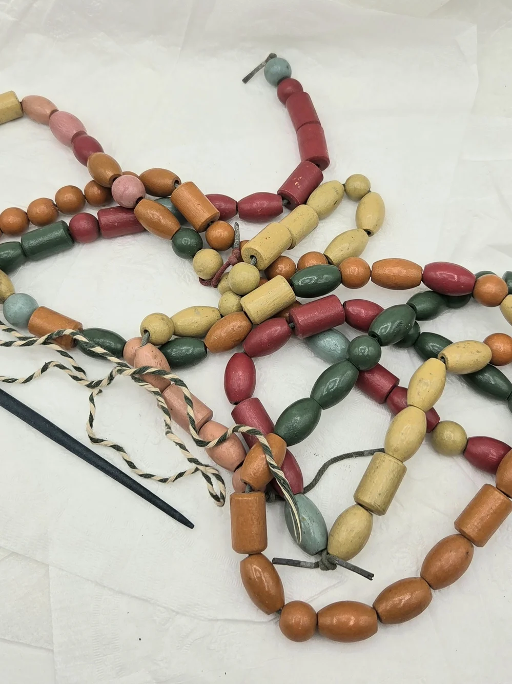 Antique Rope of Wood Beads Bobbles Play Toys Counting Chunky Macrame Collectible